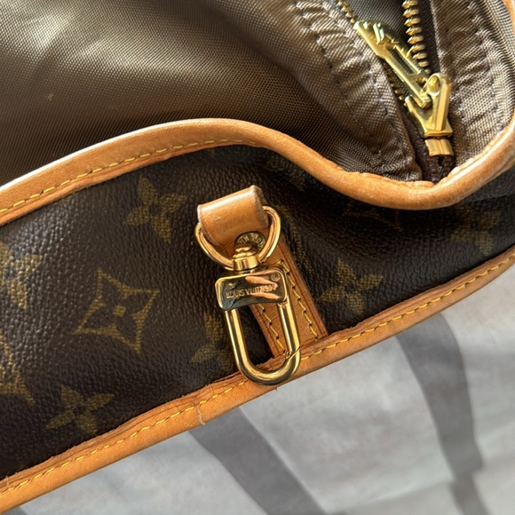 Louis Vuitton Vintage Monogram Garment Bag - Picture 8 of 17